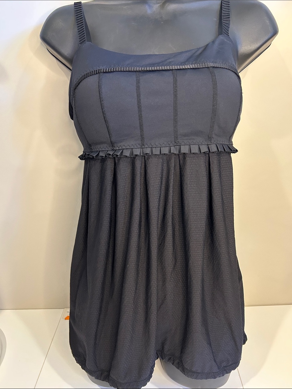 Pritti Ruffle Babydoll Tank Top  Lululemon black size 6